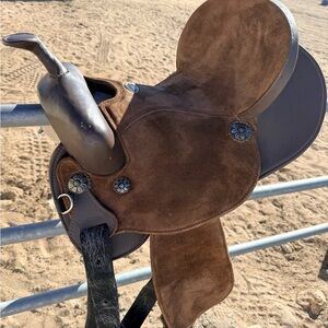 Tacktical lightweight saddle 14.5”